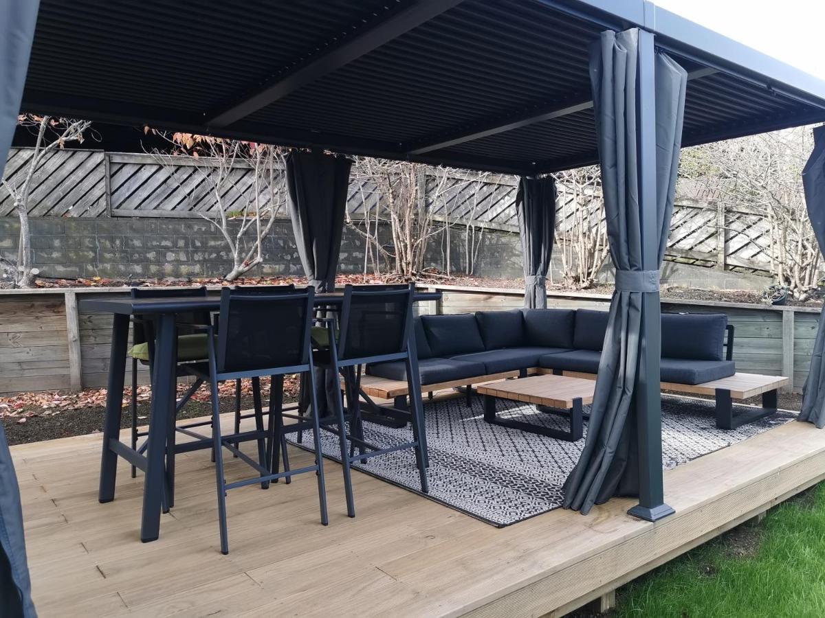 Lake Taupo Holiday Home Екстер'єр фото